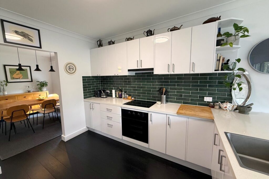 92 Birdwood Avenue, Winmalee, NSW 2777 AUS