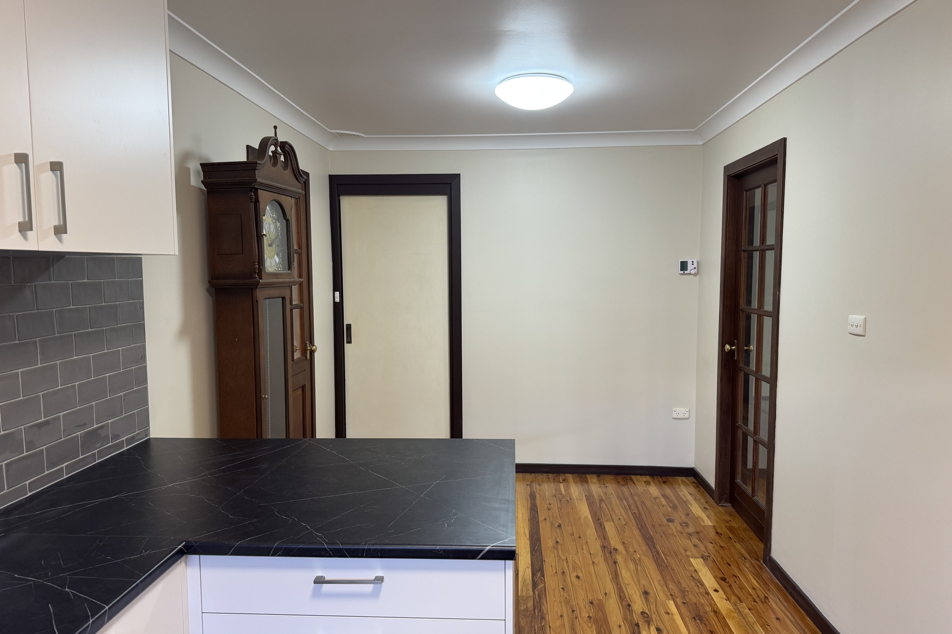 27 Pine Avenue, Wentworth Falls, NSW 2782 AUS