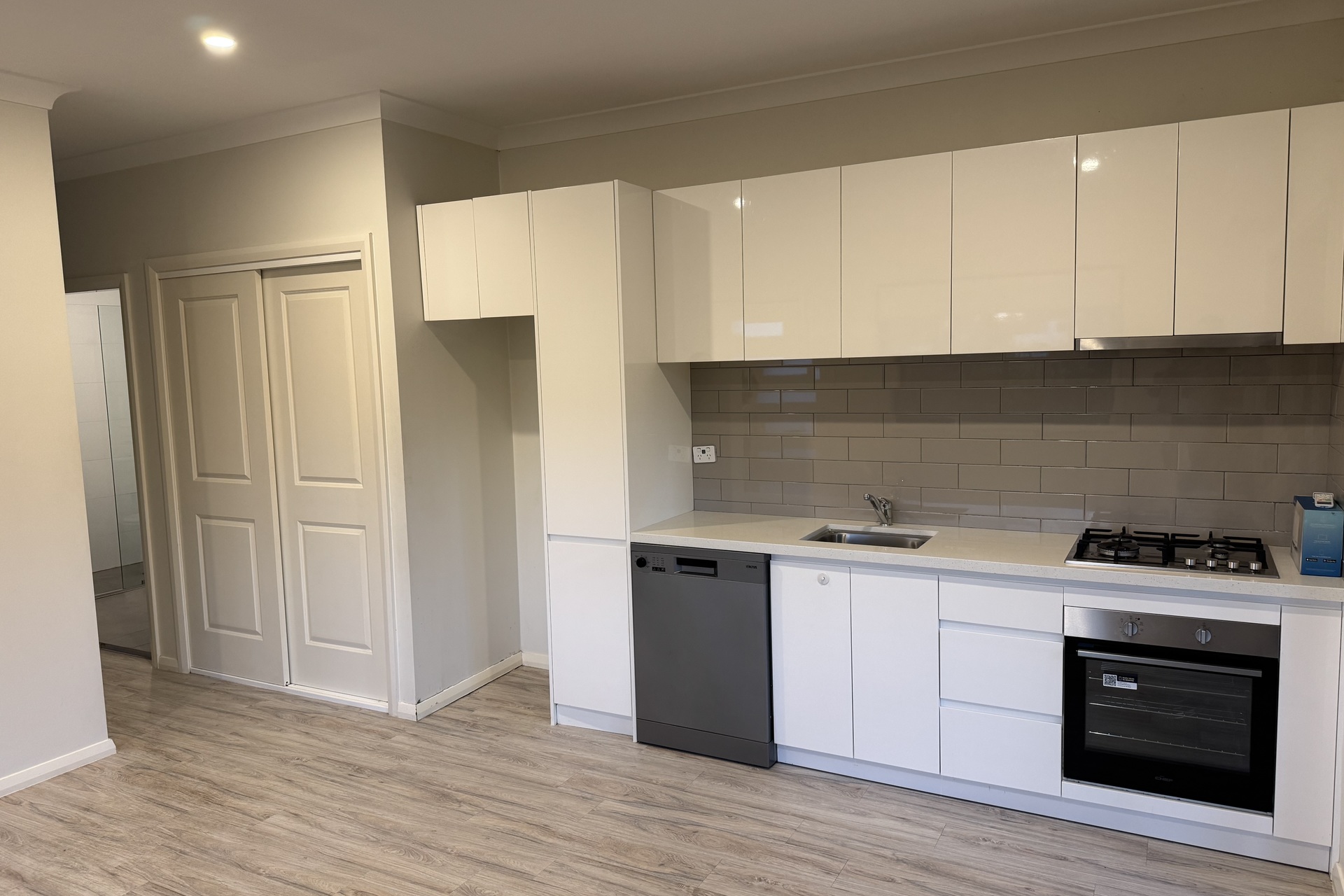 2/34 Great Western Highway, Wentworth Falls, NSW 2782 AUS