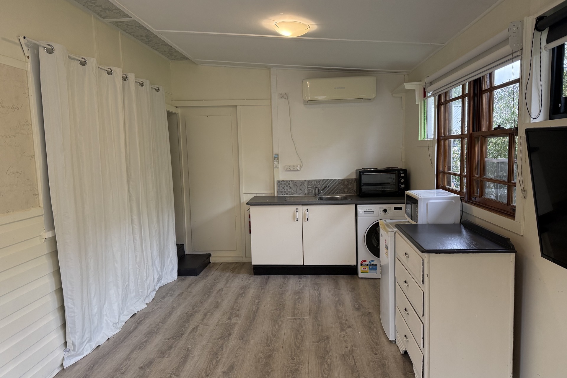 51B Plateau Road, Springwood, NSW 2777 AUS