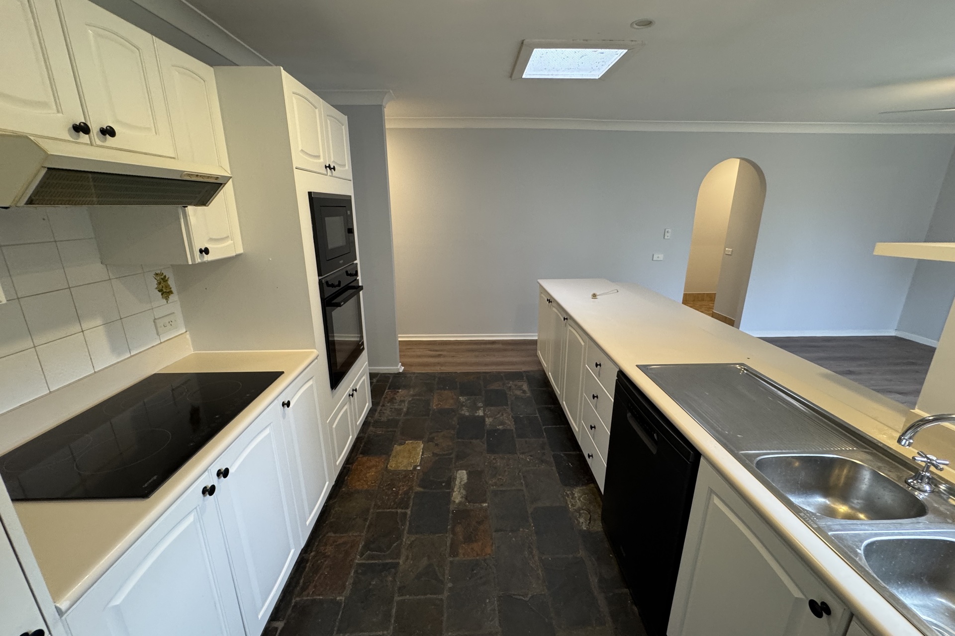 6 Seventh Avenue, Katoomba, NSW 2780 AUS