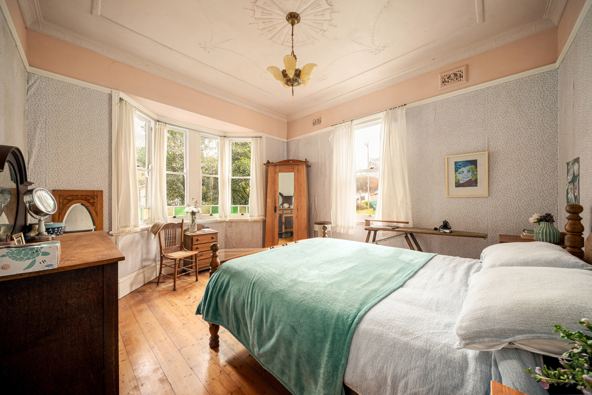 110 Waratah Street, Katoomba, NSW 2780 AUS