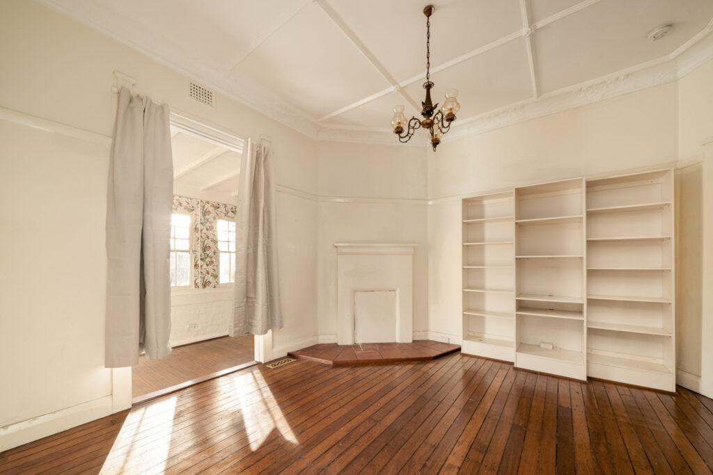 25 Walgett Street, Katoomba, NSW 2780 AUS