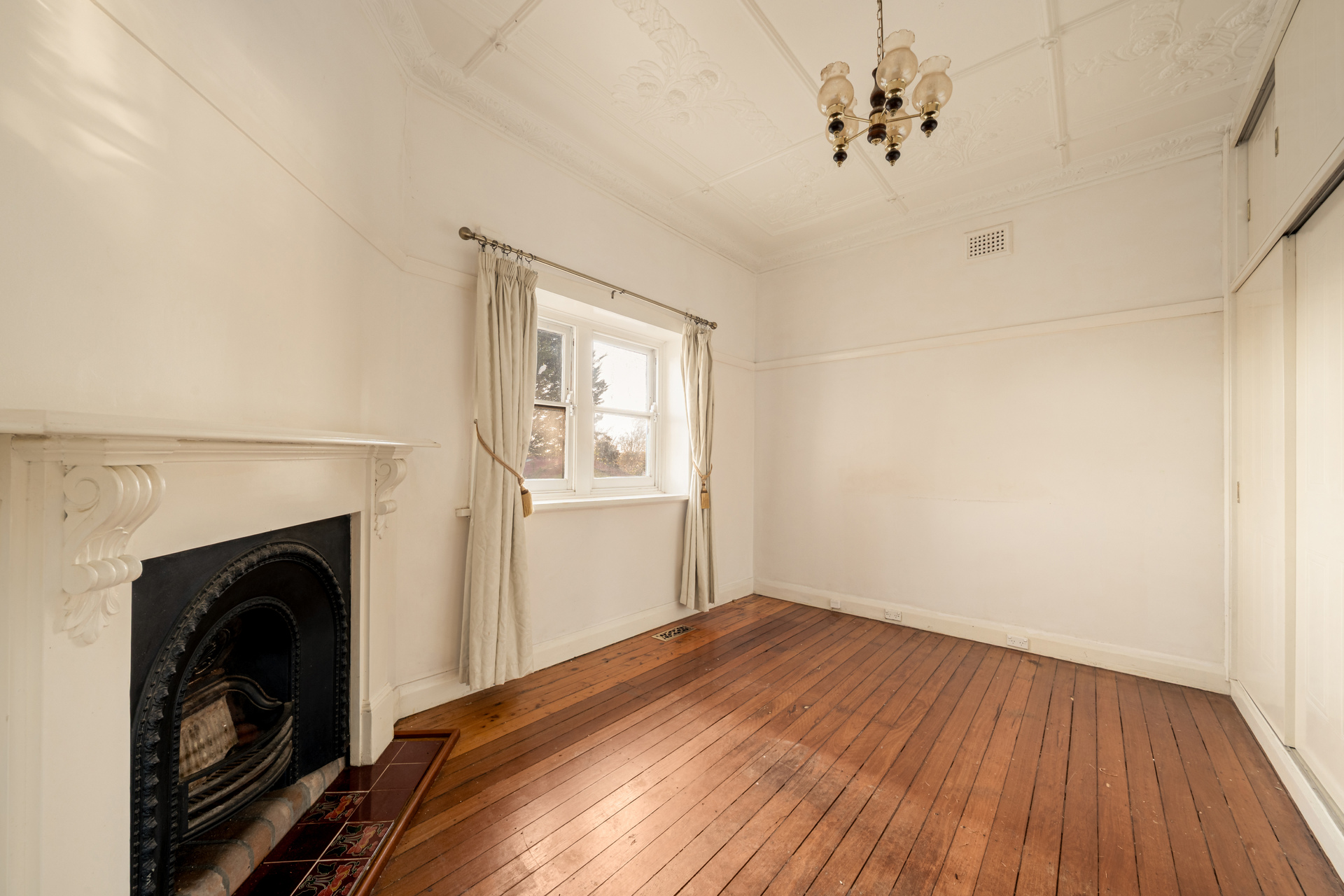 25 Walgett Street, Katoomba, NSW 2780 AUS