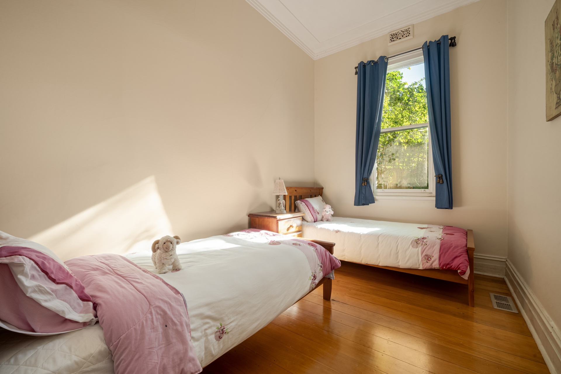 229 Leura Mall, Leura, NSW 2780 AUS