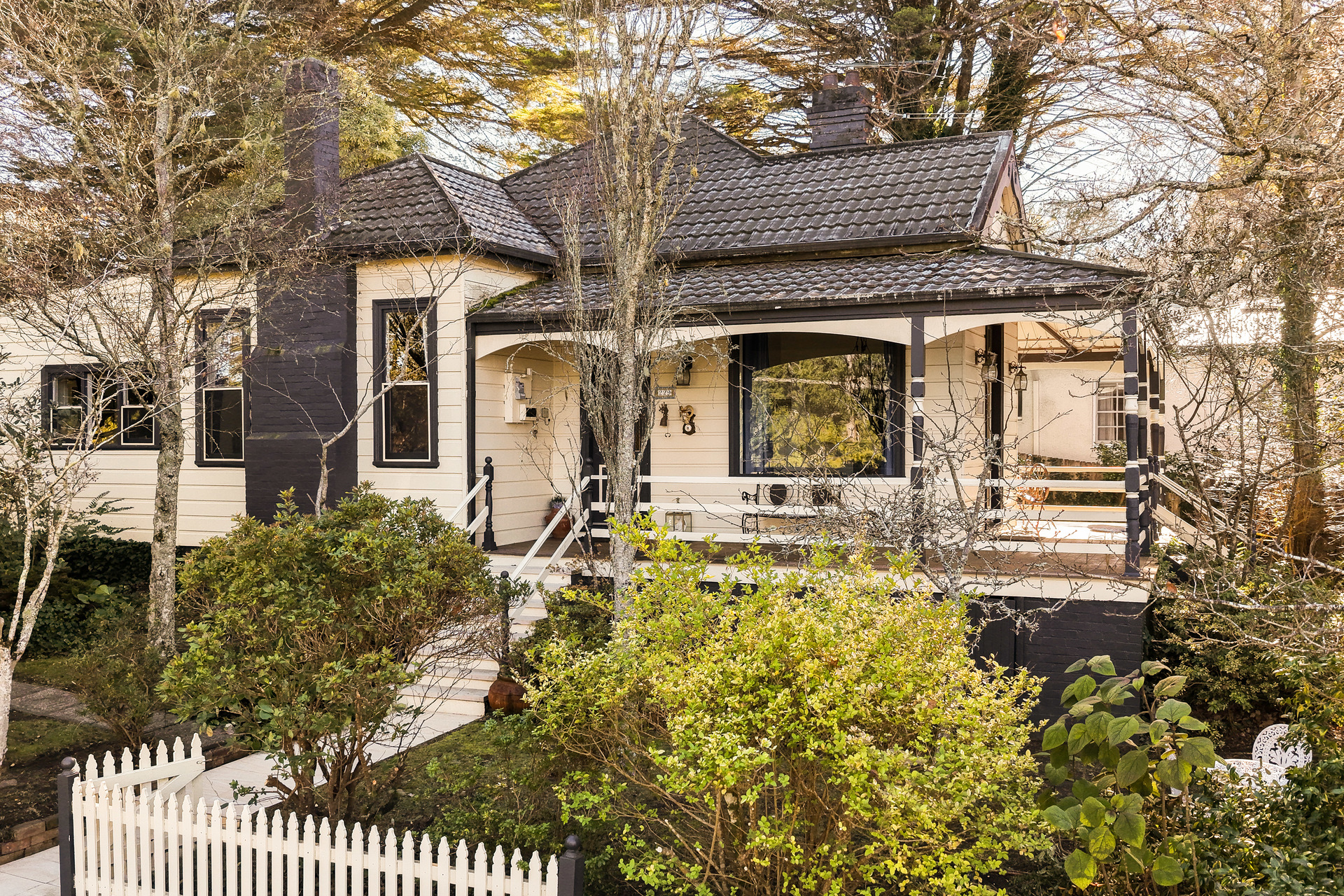 229 Leura Mall, Leura, NSW 2780 AUS