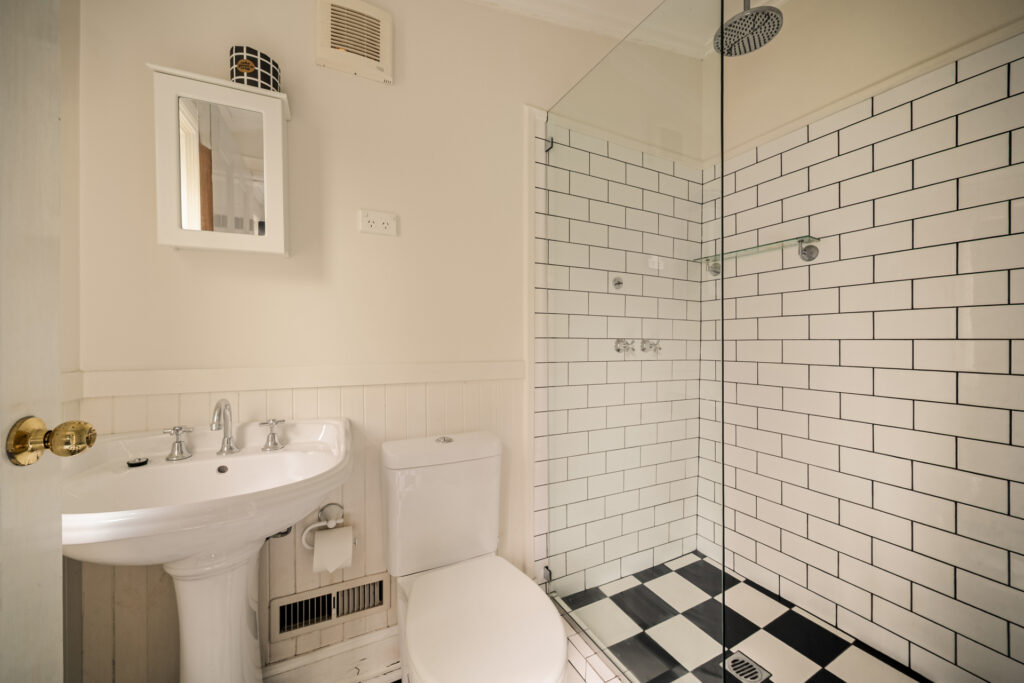155 Lurline Street, Katoomba - Thumbnail 2