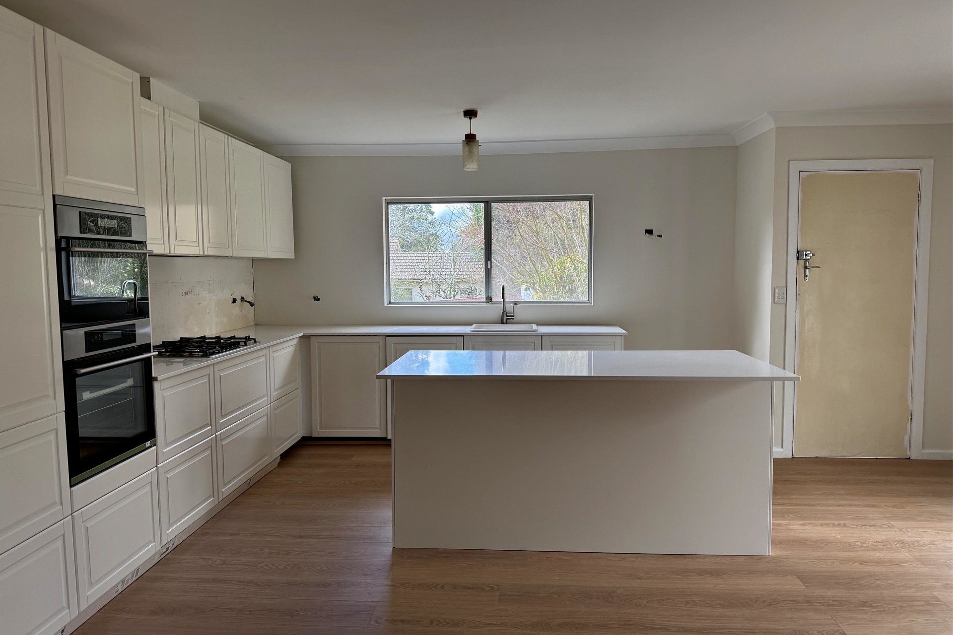 44 Paris Parade, Katoomba, NSW 2780 AUS