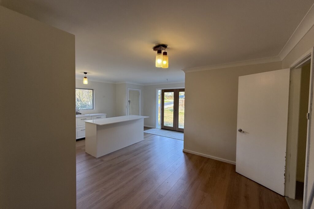 44 Paris Parade, Katoomba, NSW 2780 AUS