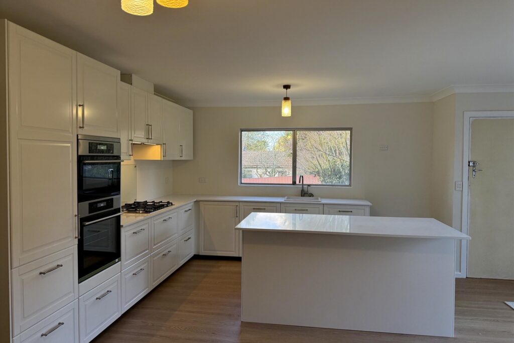 44 Paris Parade, Katoomba, NSW 2780 AUS