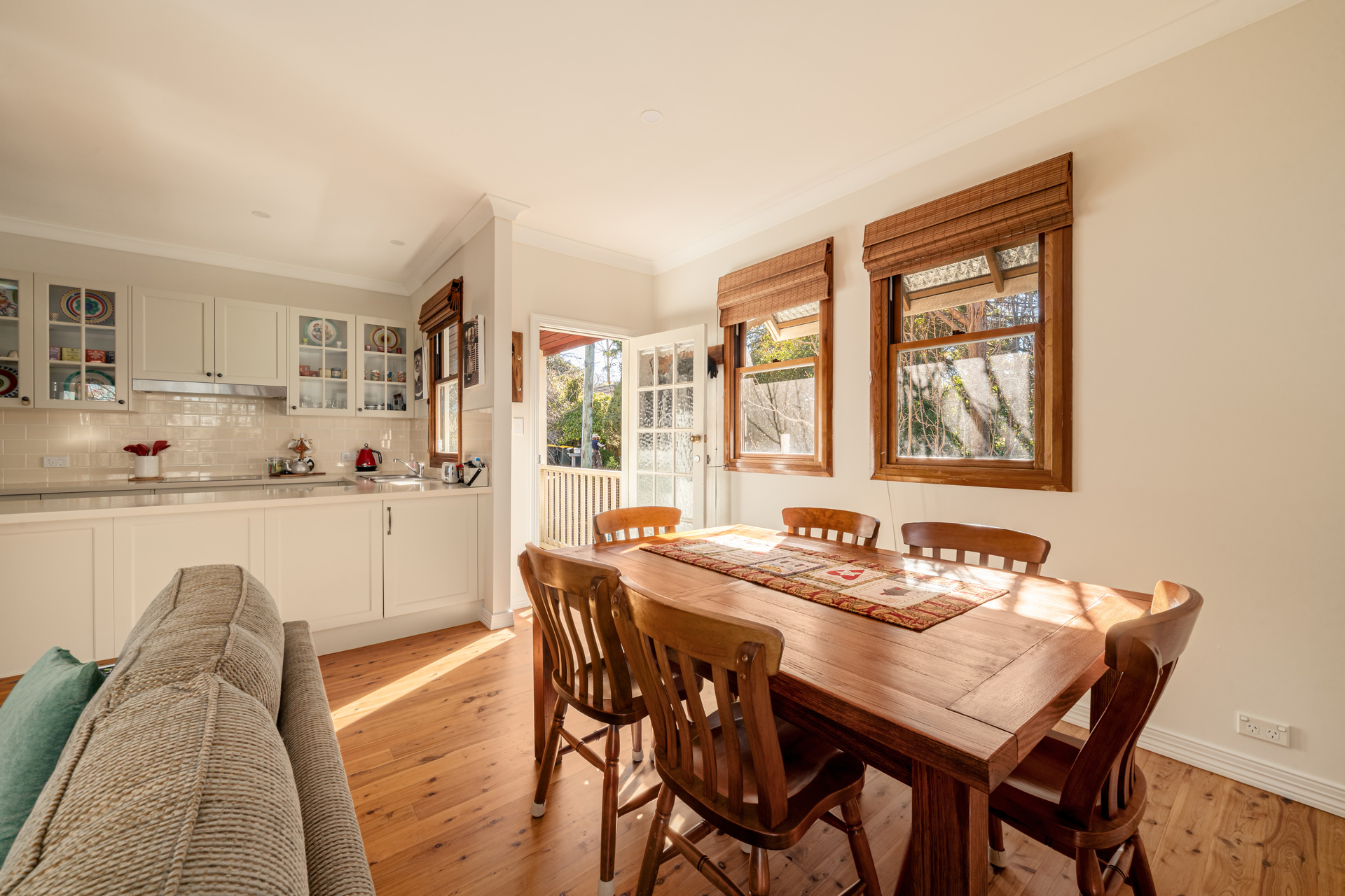 10 Warne Street, Katoomba, NSW 2780 AUS