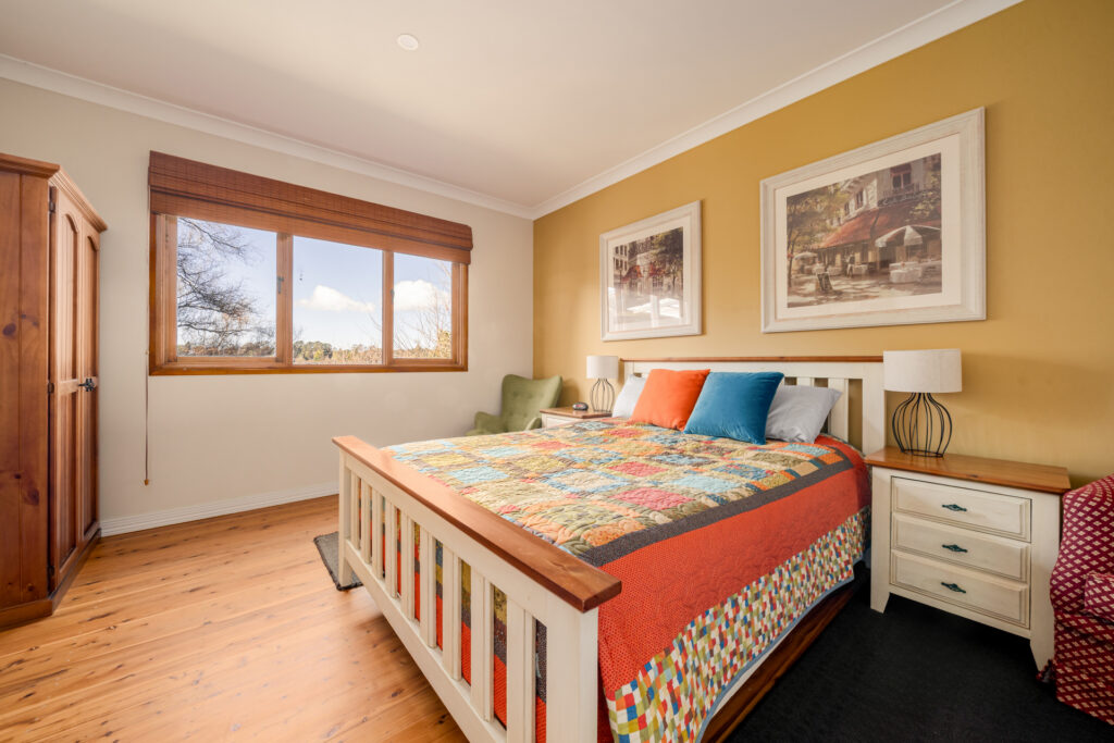 10 Warne Street, Katoomba, NSW 2780 AUS