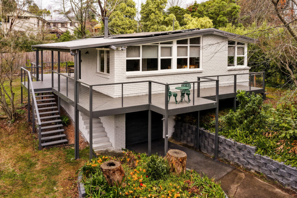 54 Shortland Street, Wentworth Falls, NSW 2782 AUS