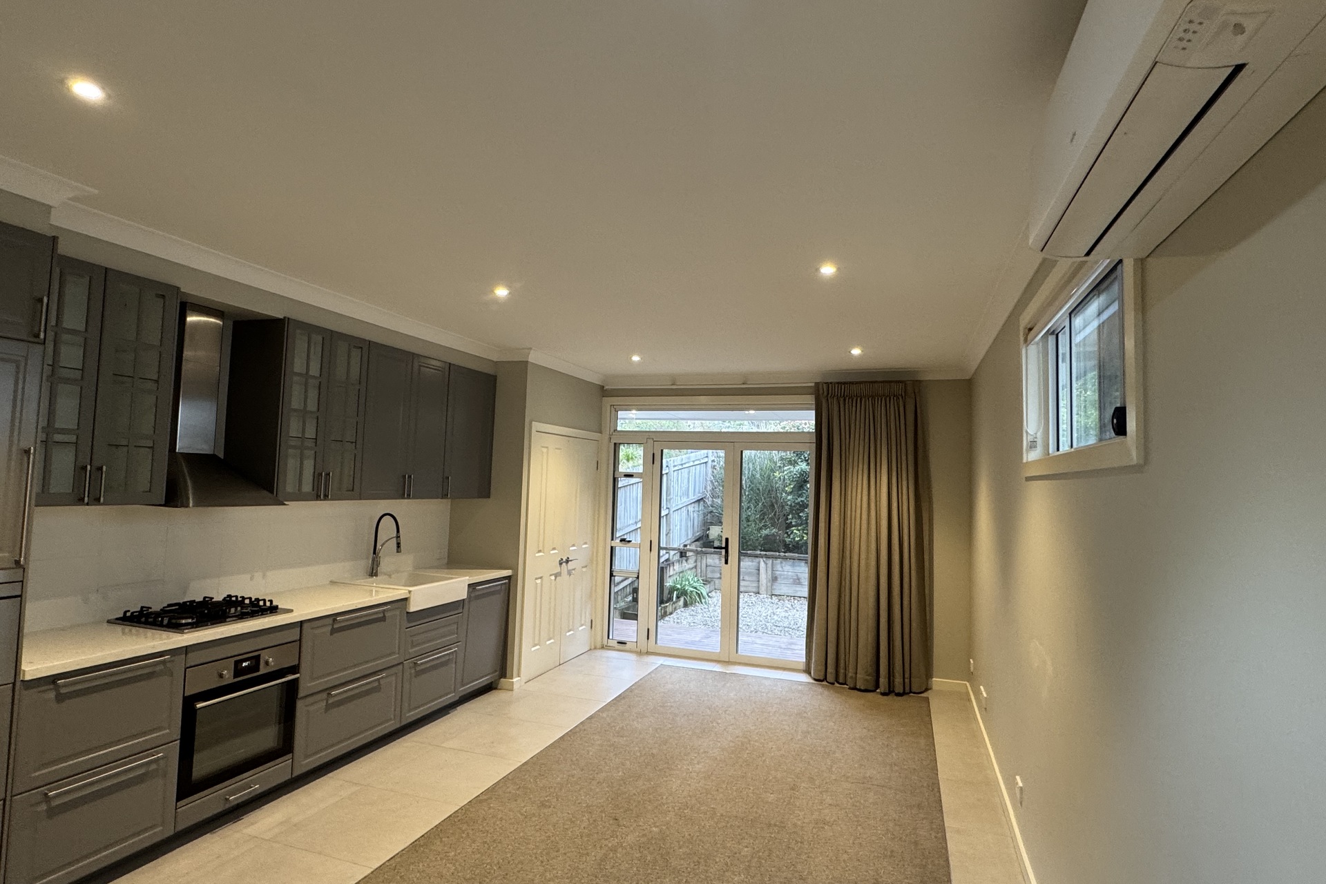 27A Railway Parade, Bullaburra, NSW 2784 AUS