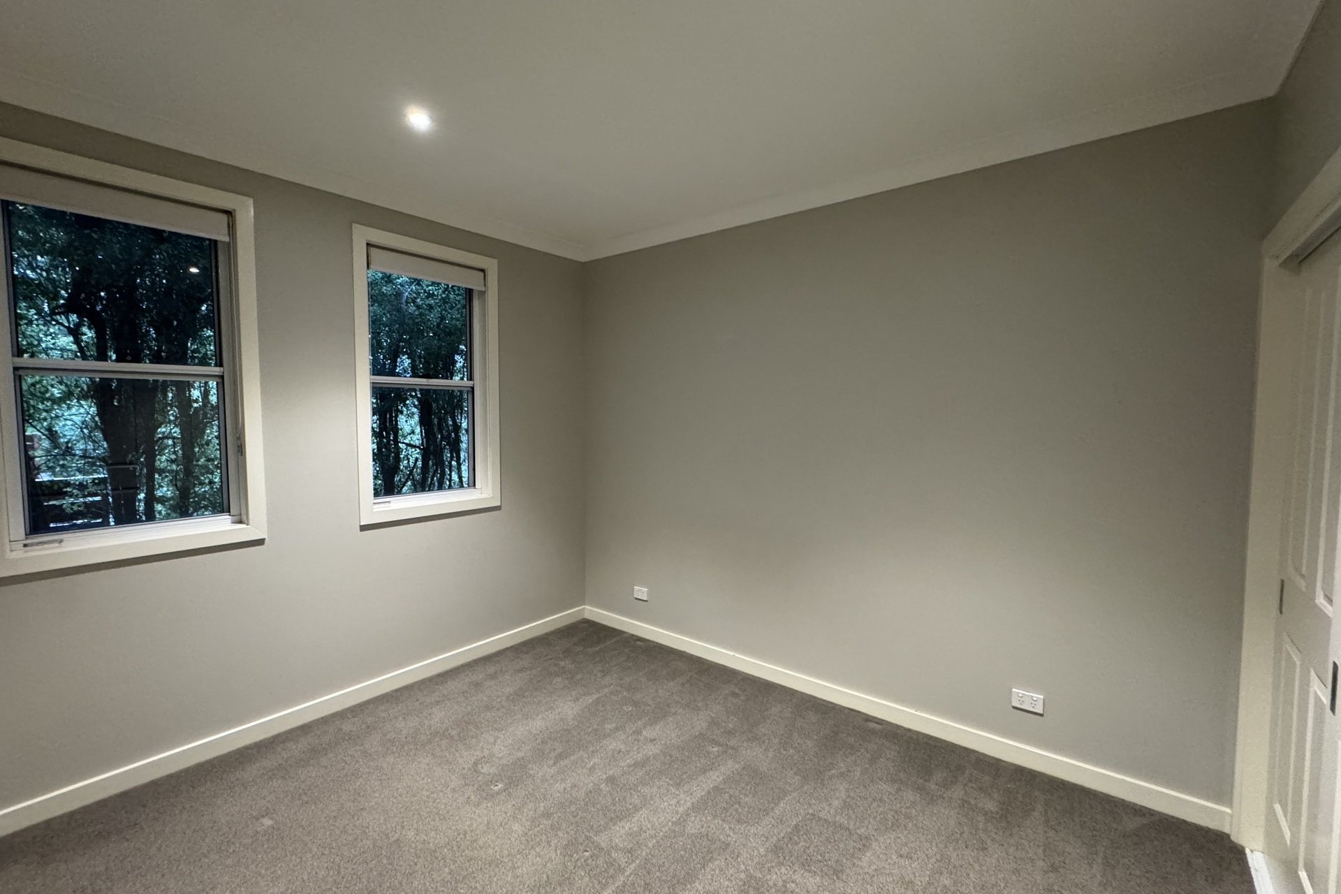 27A Railway Parade, Bullaburra, NSW 2784 AUS