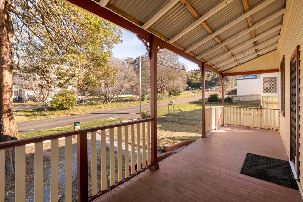 9 Cooper Street, Katoomba, NSW 2780 AUS