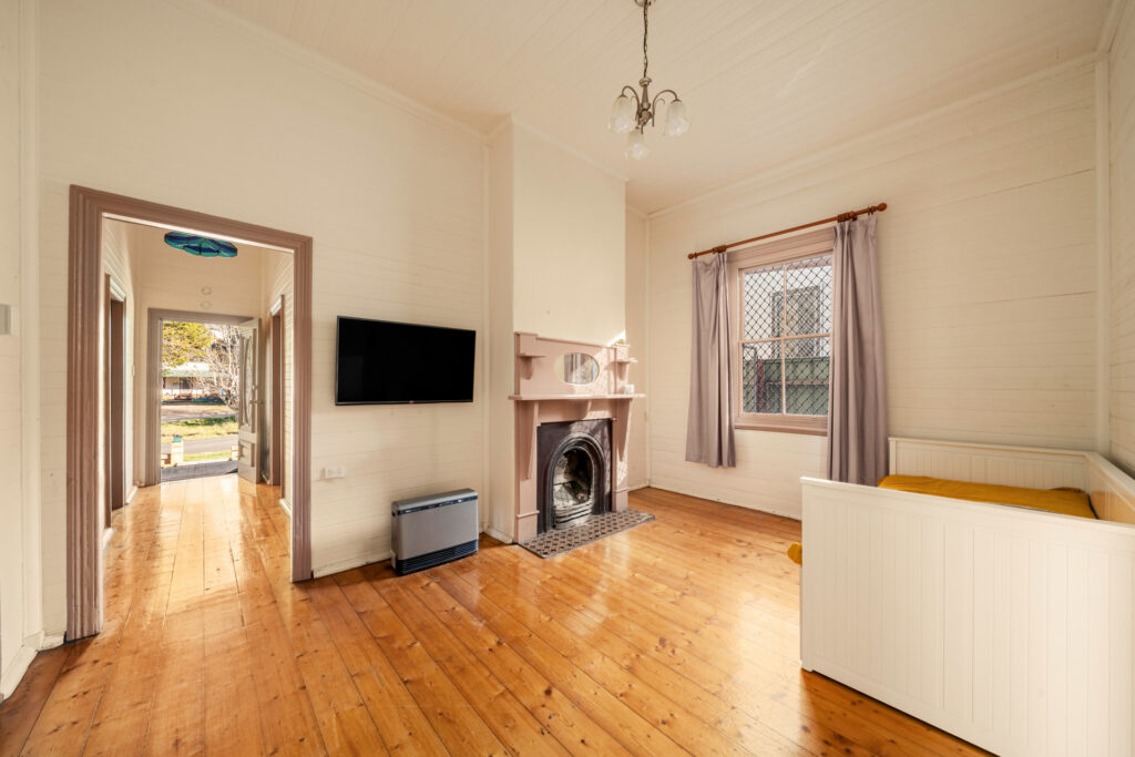 9 Cooper Street, Katoomba, NSW 2780 AUS