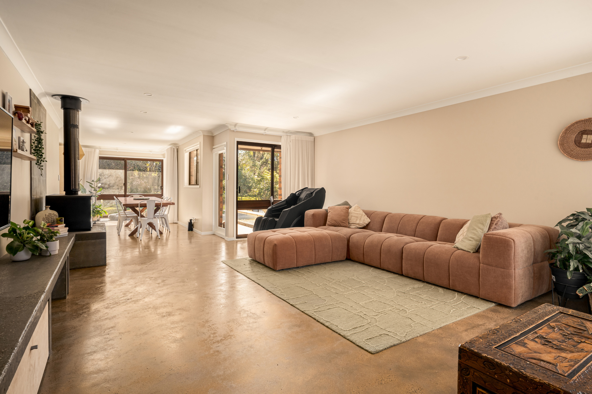 2 De Quency Road, Bullaburra, NSW 2784 AUS