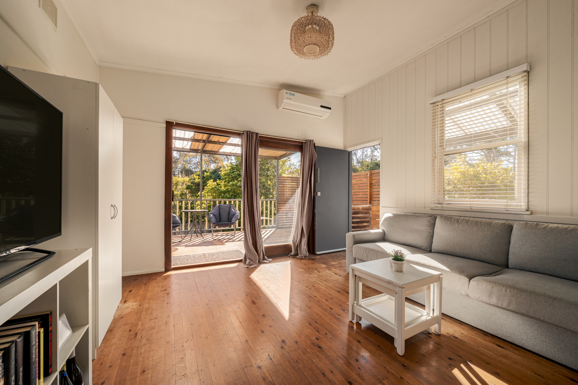 92 Clear View Parade, Hazelbrook, NSW 2779 AUS