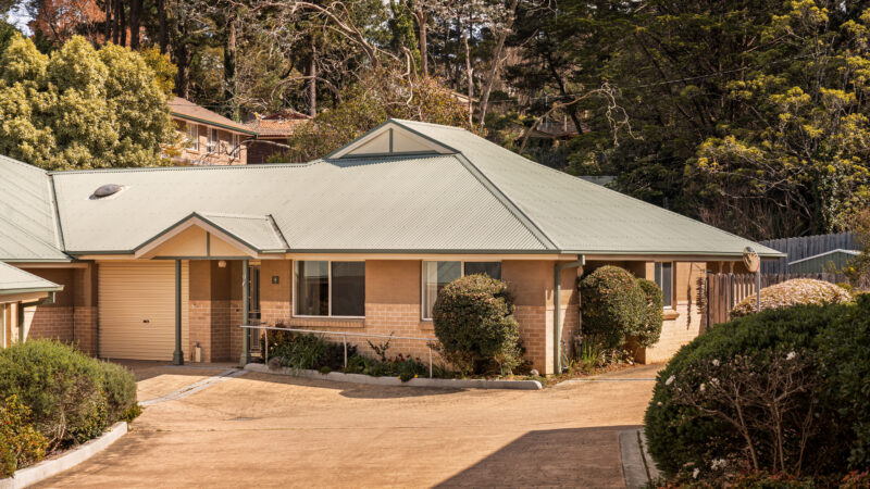 9/11 Cale Lane, Wentworth Falls NSW 2782