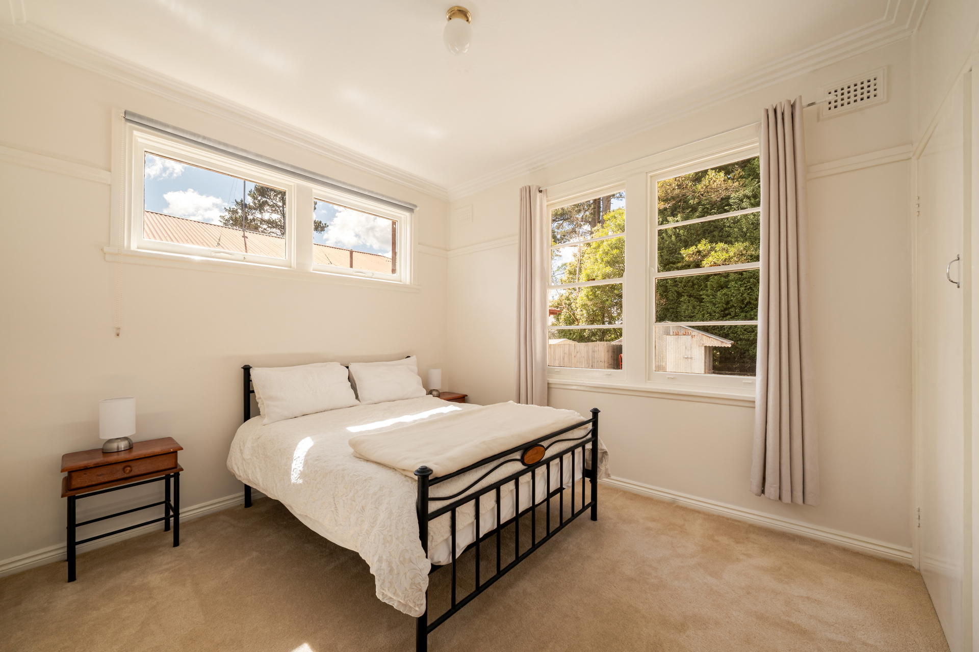 20 Lakeview Avenue, Blackheath, NSW 2785 AUS