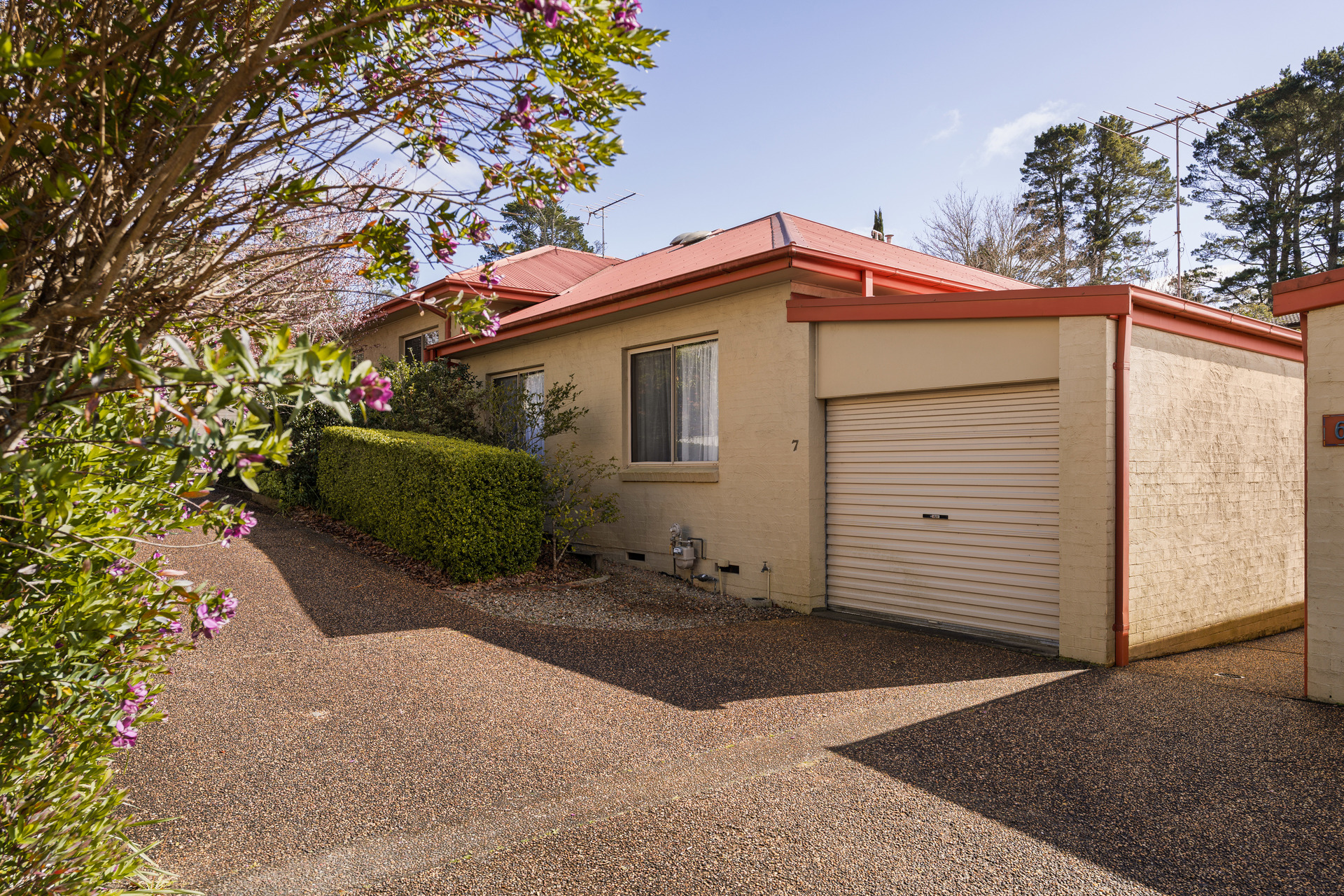 7/43-45 Falls Road, Wentworth Falls, NSW 2782 AUS