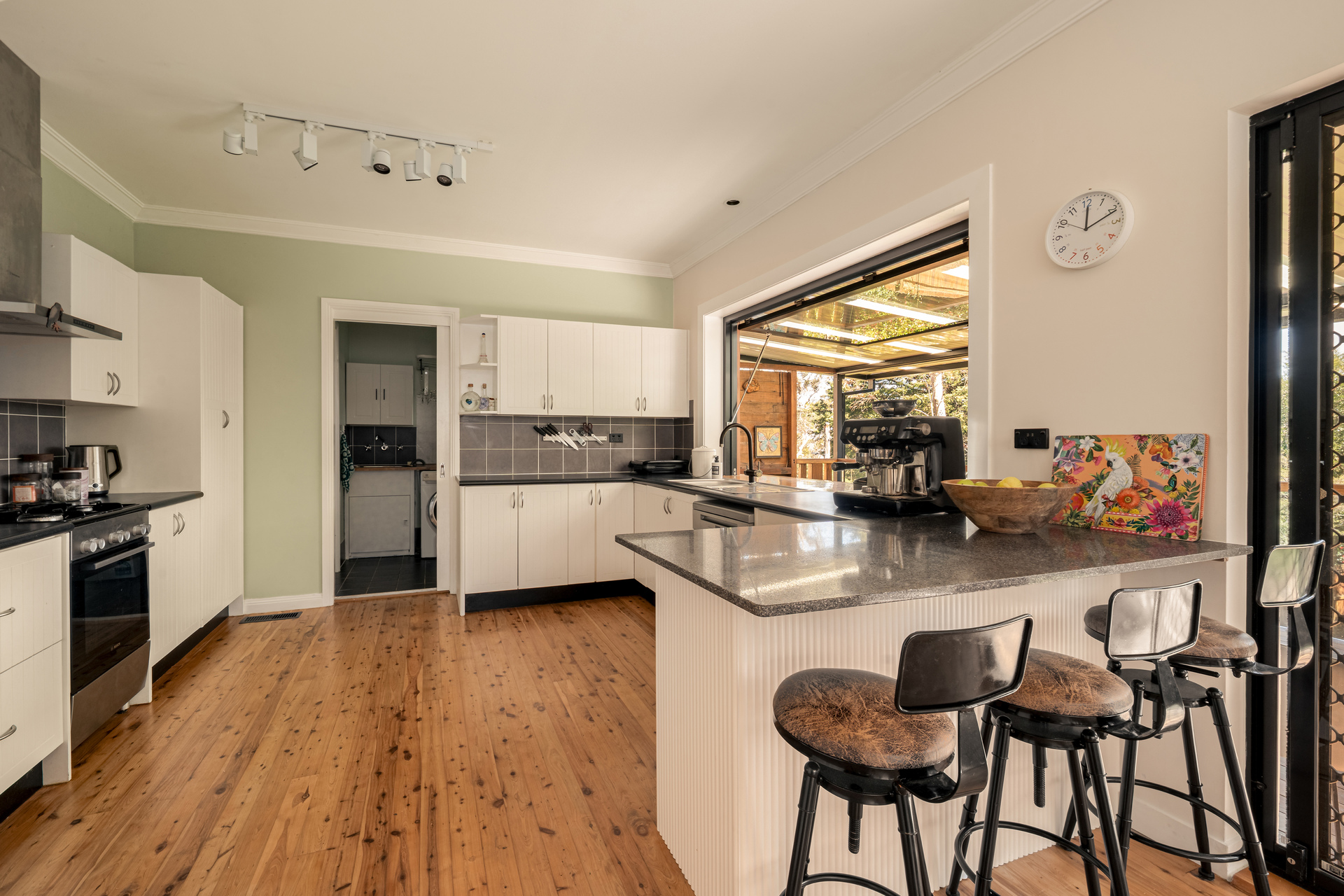 12 Govett Street, Katoomba, NSW 2780 AUS