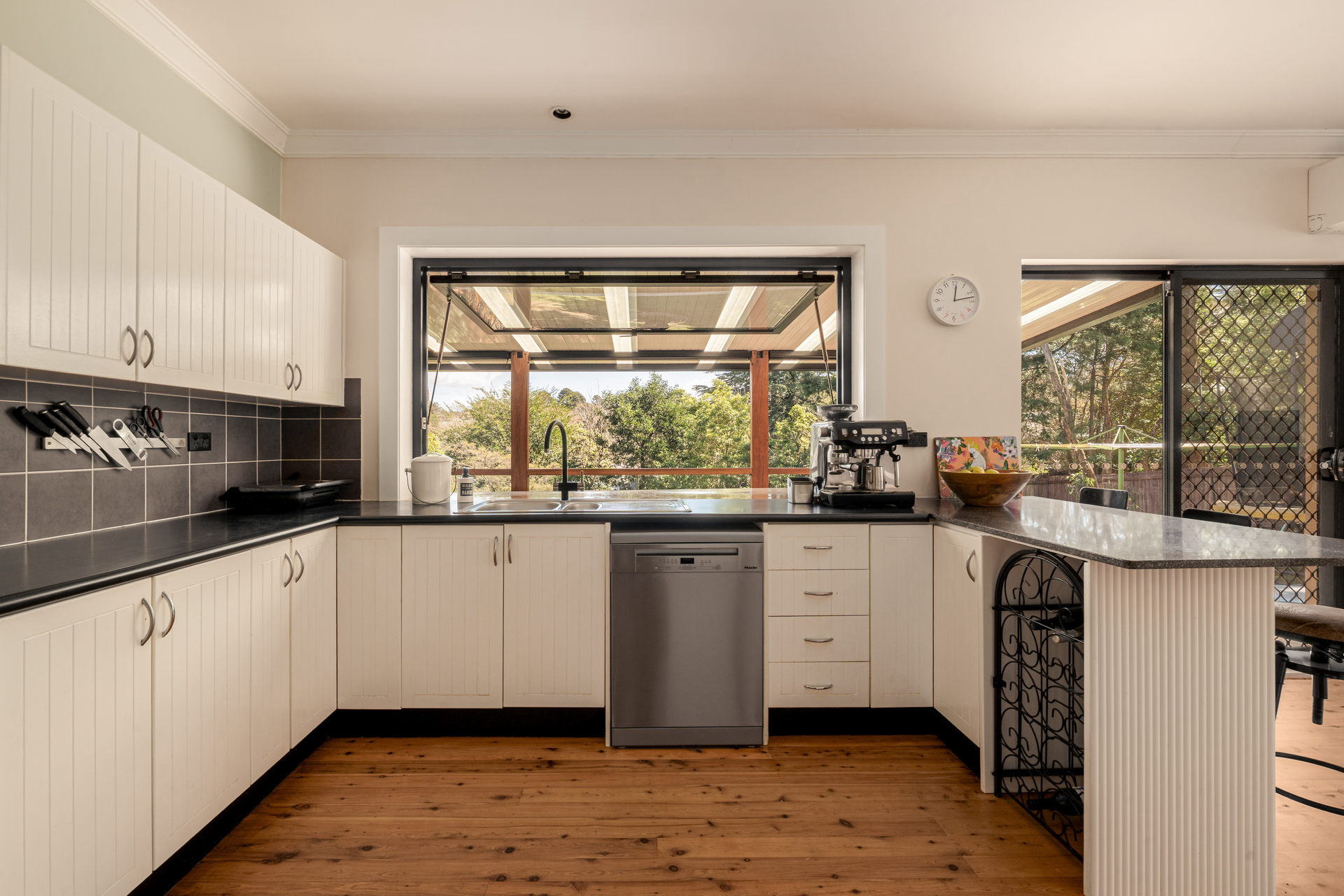 12 Govett Street, Katoomba, NSW 2780 AUS