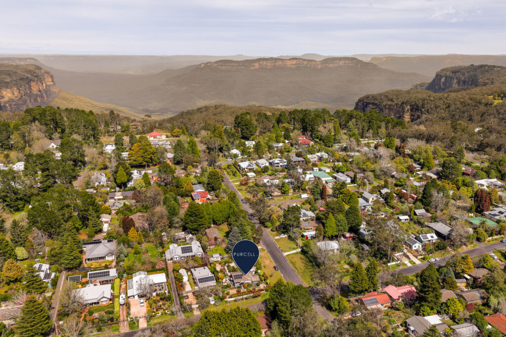 60 Backhouse Street, Wentworth Falls, NSW 2782 AUS
