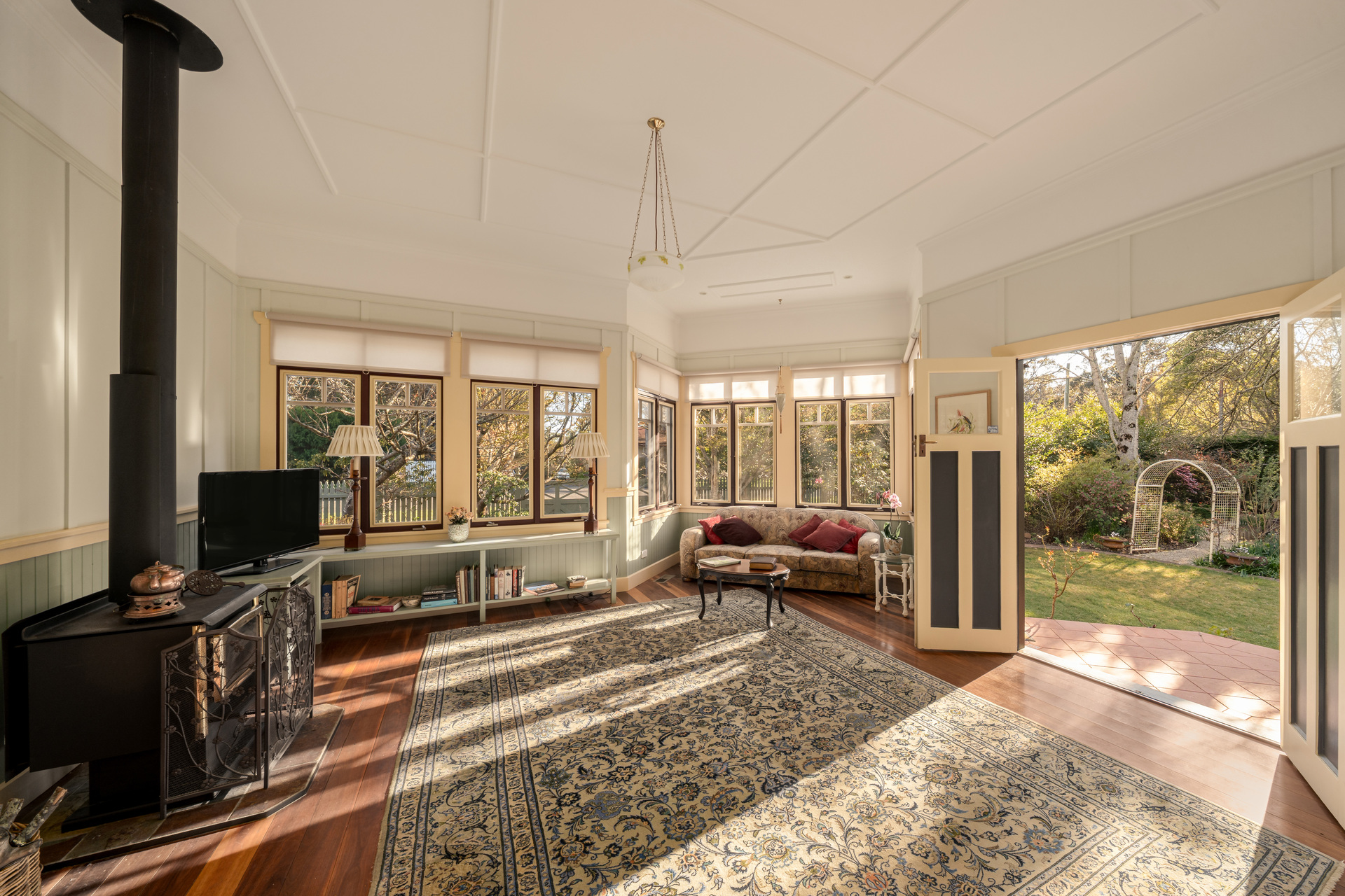 2 Bell Street, Blackheath, NSW 2785 AUS