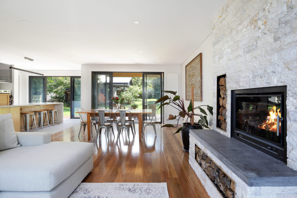 42 Hargraves Street, Blackheath, NSW 2785 AUS