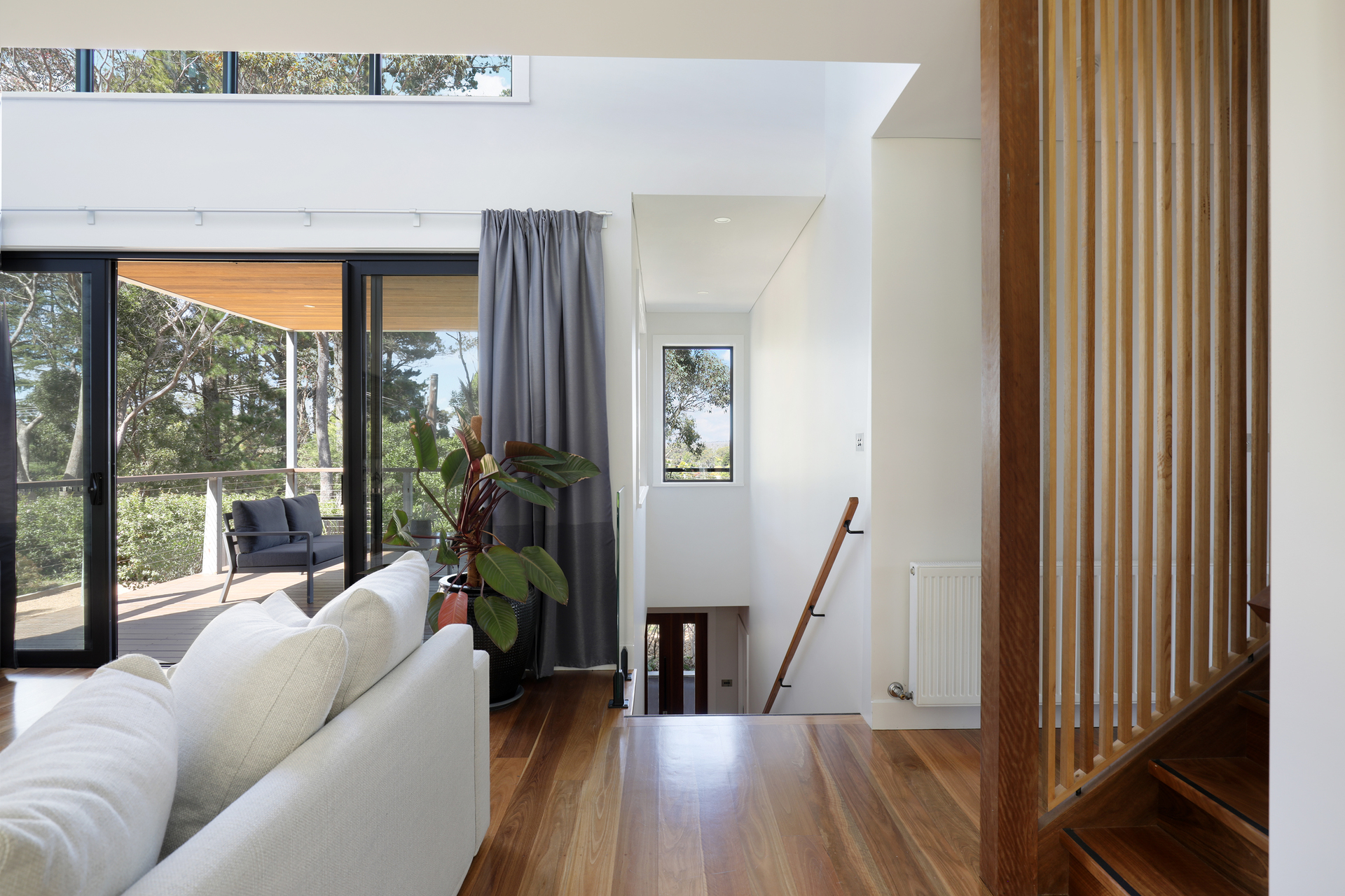 42 Hargraves Street, Blackheath, NSW 2785 AUS