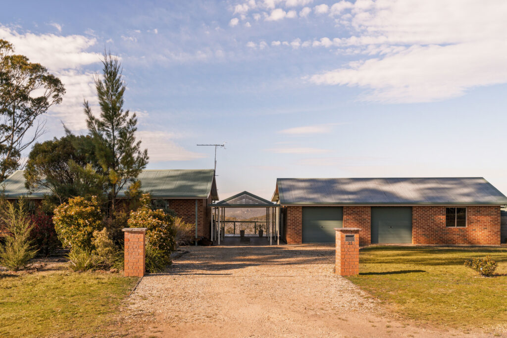 25 Donald Road, Clarence, NSW 2790 AUS