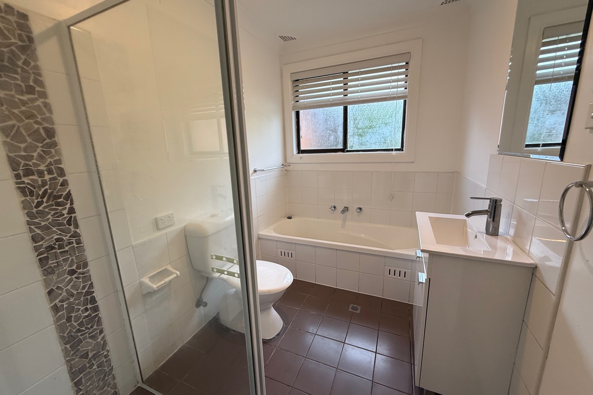 32 Paris Parade, Katoomba, NSW 2780 AUS