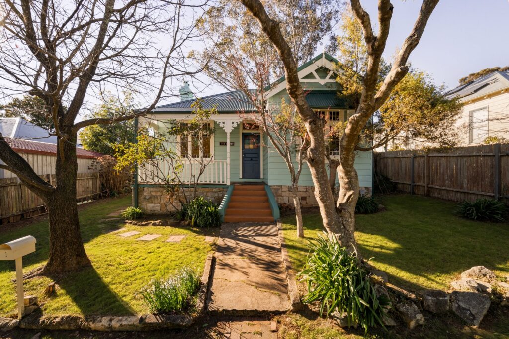 1 Harvey Street, Katoomba, NSW 2780 AUS