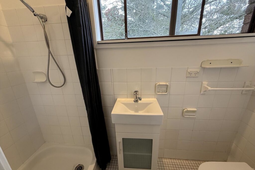 42 Henderson Road, Wentworth Falls, NSW 2782 AUS