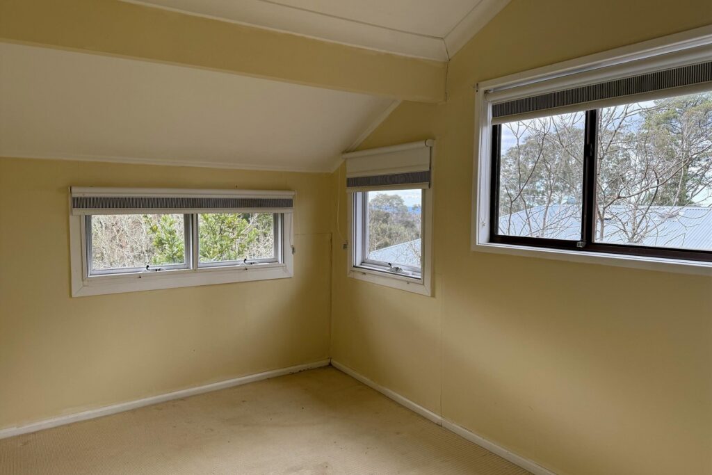 42 Henderson Road, Wentworth Falls, NSW 2782 AUS