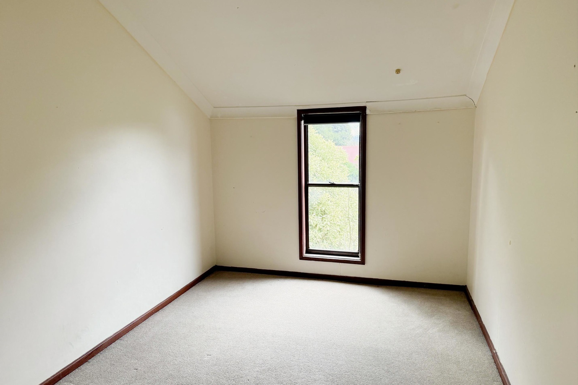 42 Henderson Road, Wentworth Falls, NSW 2782 AUS