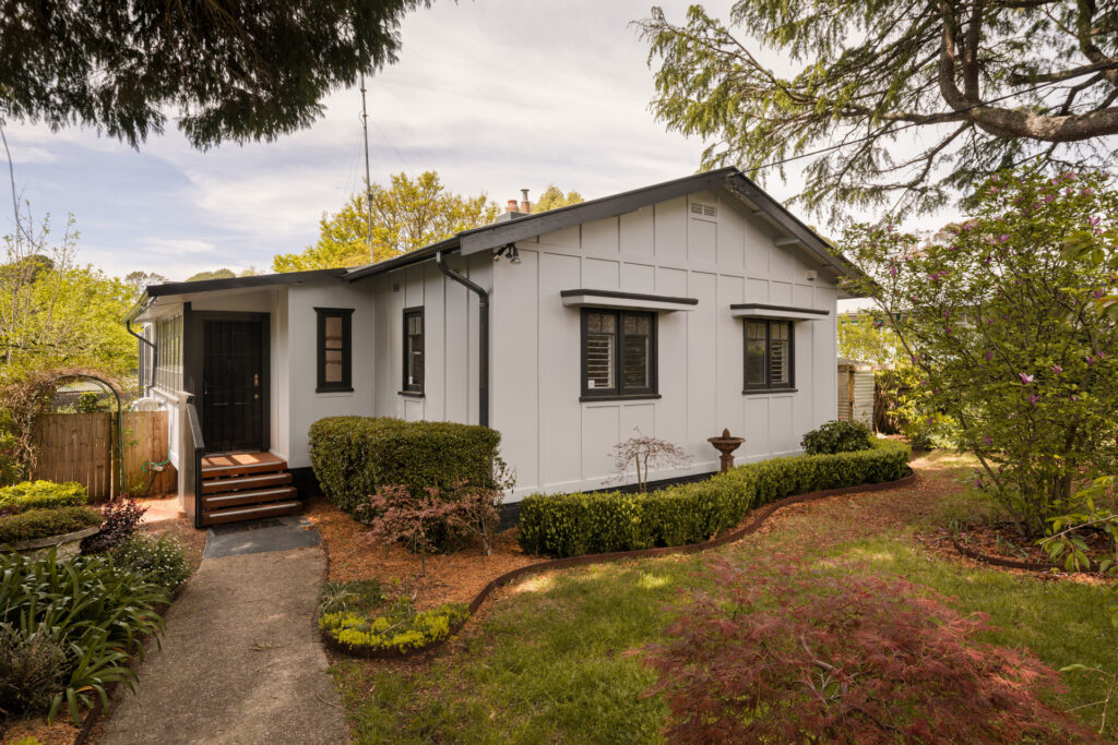 15 Mort Street, Katoomba, NSW 2780 AUS