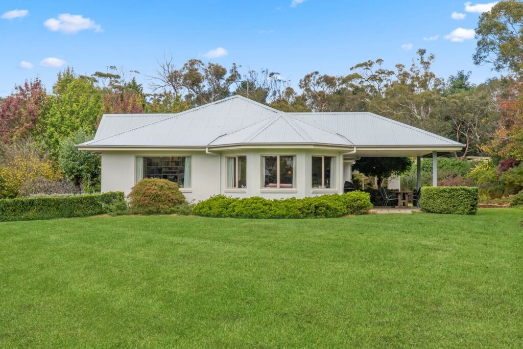 16-24 Redfern Street, Wentworth Falls, NSW 2782 AUS