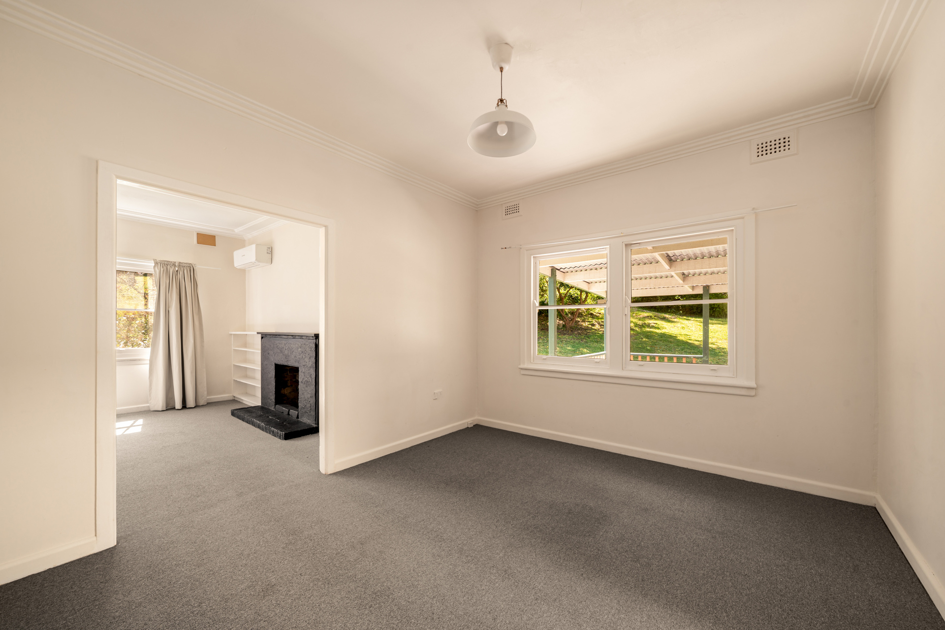 27 Dora Street, Katoomba, NSW 2780 AUS