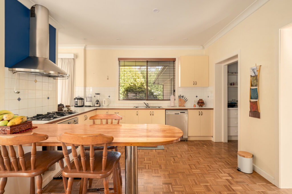 6 West Street, Lithgow, NSW 2790 AUS