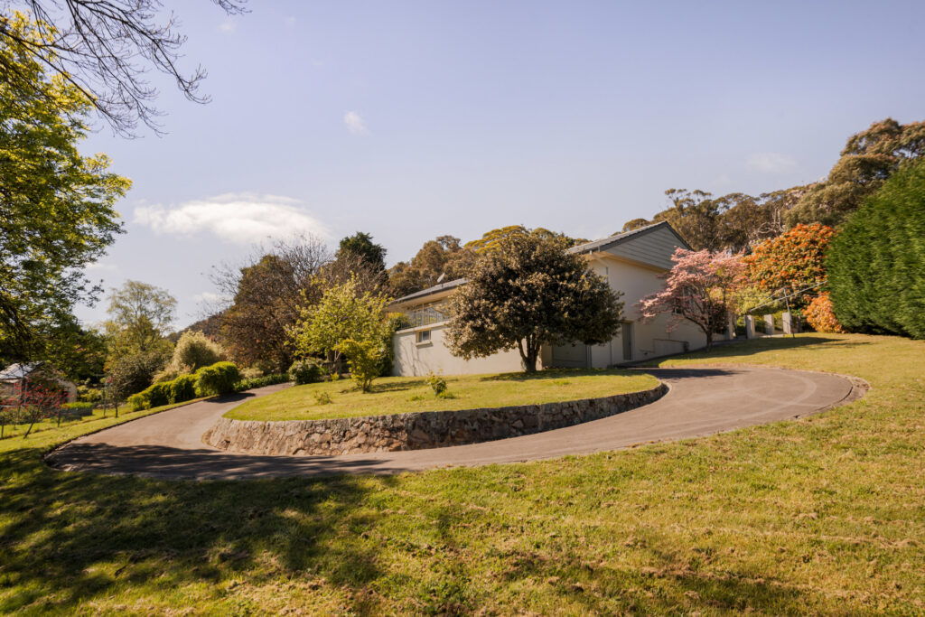 6 West Street, Lithgow, NSW 2790 AUS