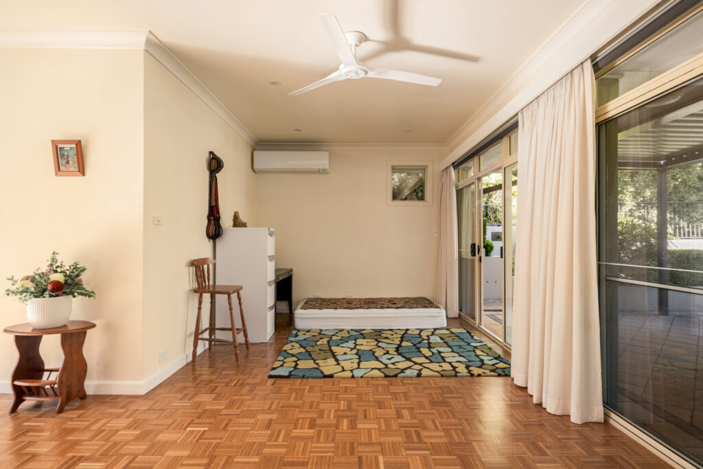 6 West Street, Lithgow, NSW 2790 AUS