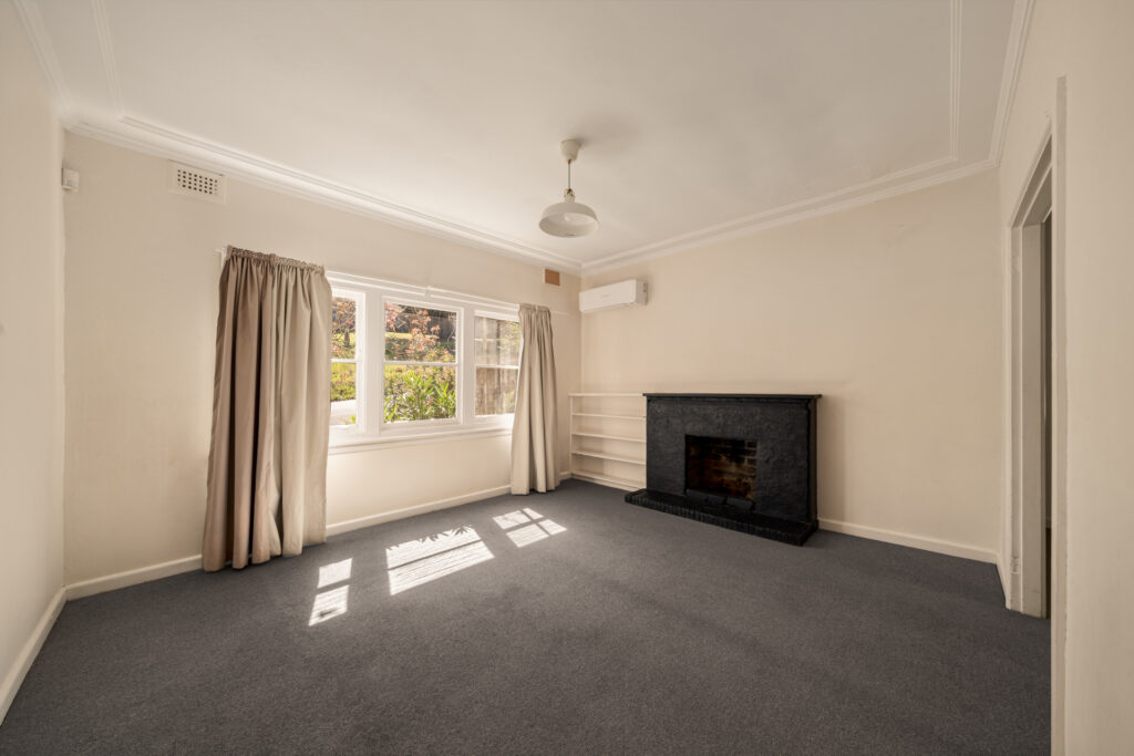 27 Dora Street, Katoomba, NSW 2780 AUS